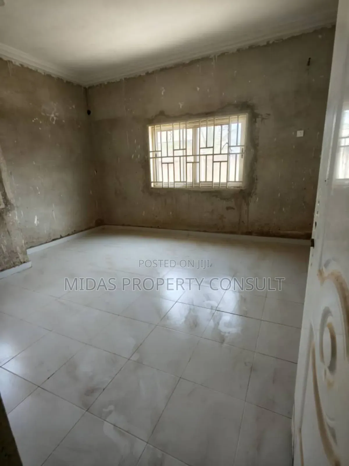 3bdrm House in Comm 25, Tema Metropolitan for sale