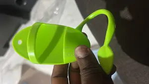 Cuttlebone Holder