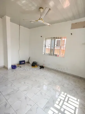 3bdrm House in Adom City Estate, Tema Metropolitan for sale