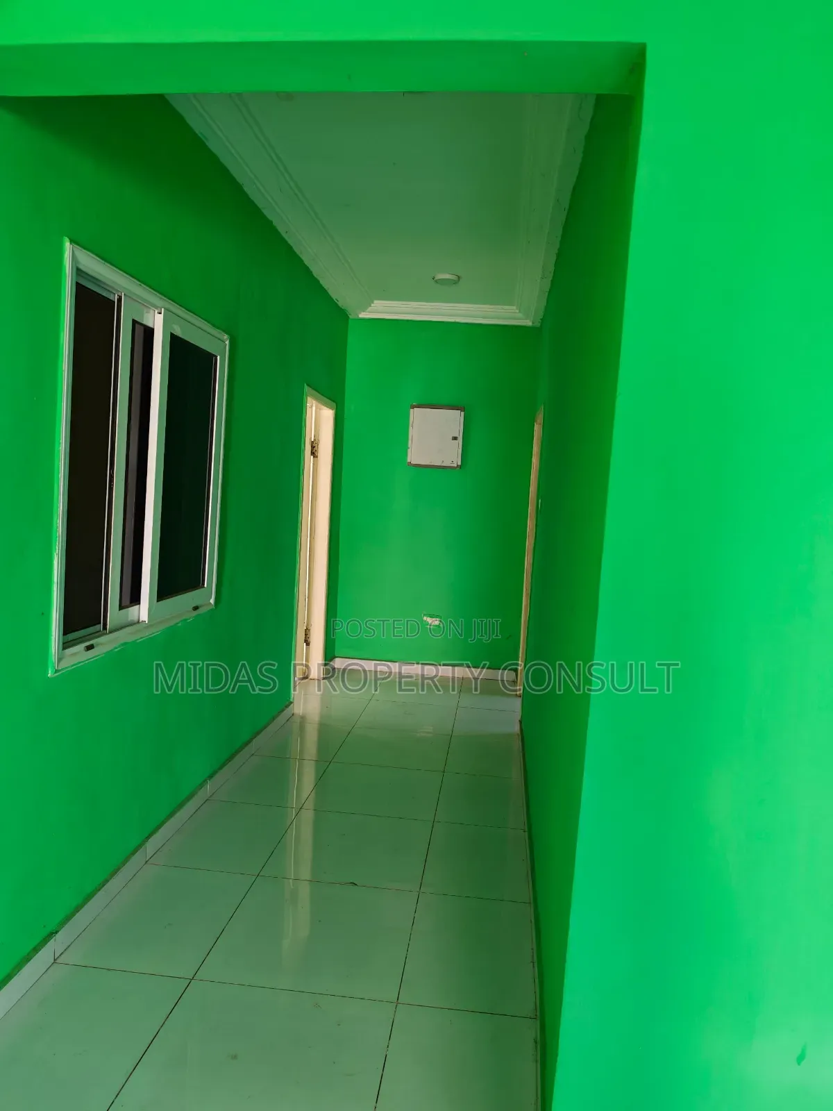 3bdrm House in Adom City Estate, Tema Metropolitan for sale