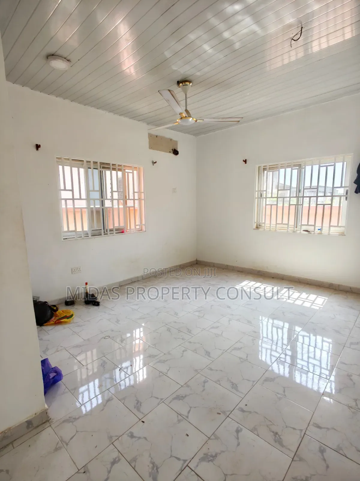 3bdrm House in Adom City Estate, Tema Metropolitan for sale