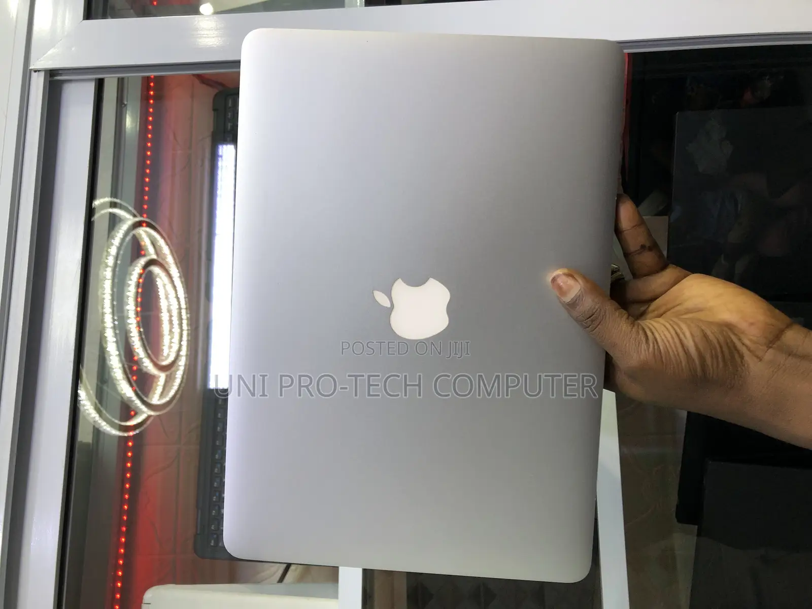 Laptop Apple MacBook Air 8GB Intel Core i5 SSD 256GB