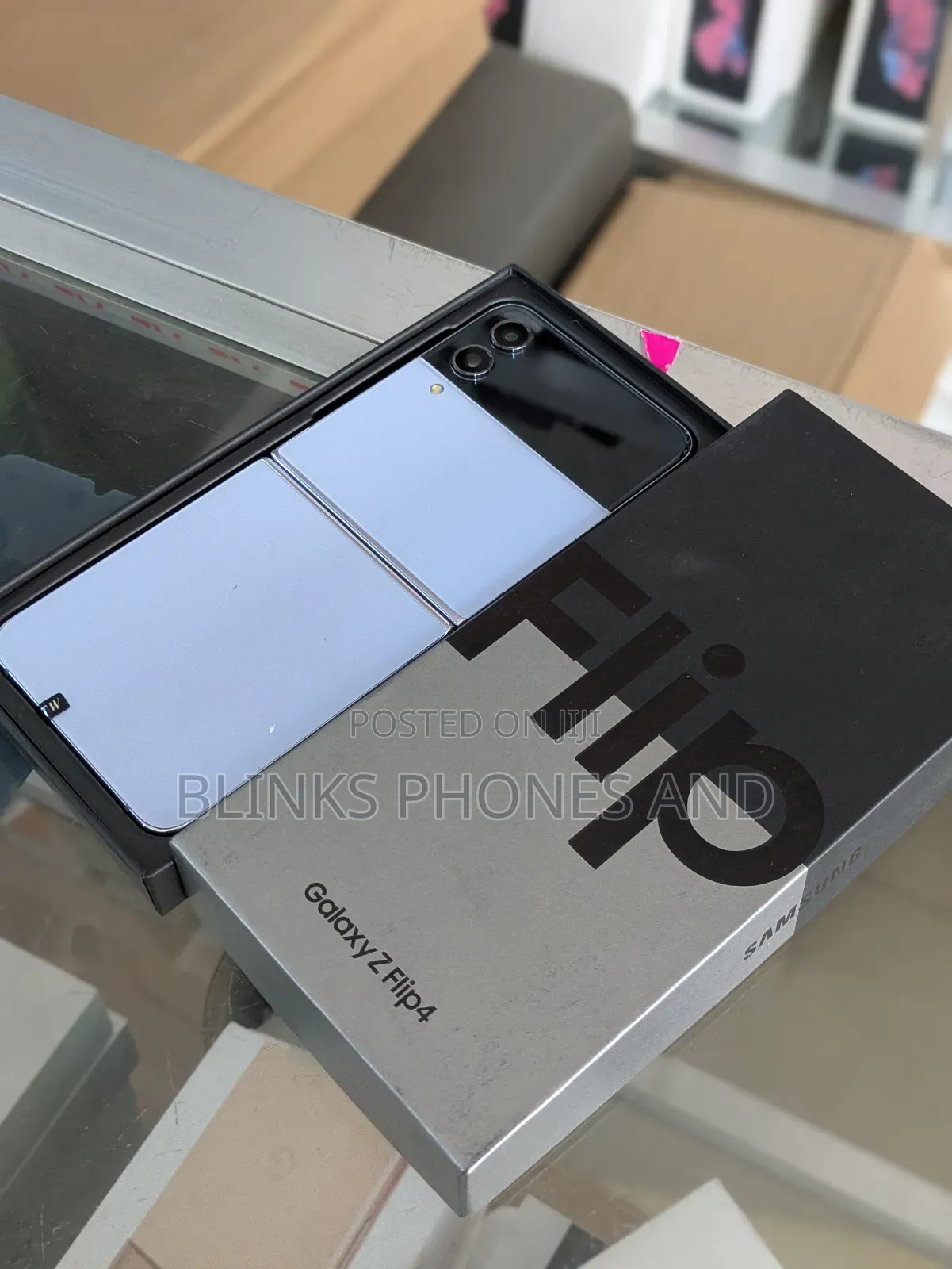 New Samsung Galaxy Z Flip4 256 GB Blue