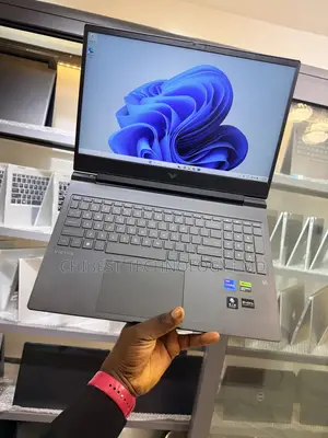 Laptop HP Victus 15 16GB Intel Core i7 SSD 1T