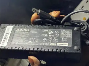 Hp Charger/Adapter Big Pin Uk  Used 135w.19.5v~6.9a