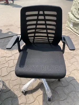 Swivel Mesh Chair