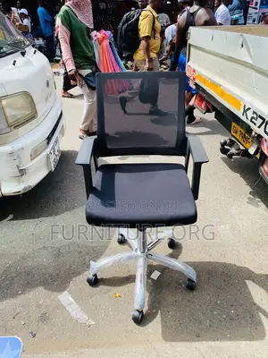 Swivel Mesh Chair