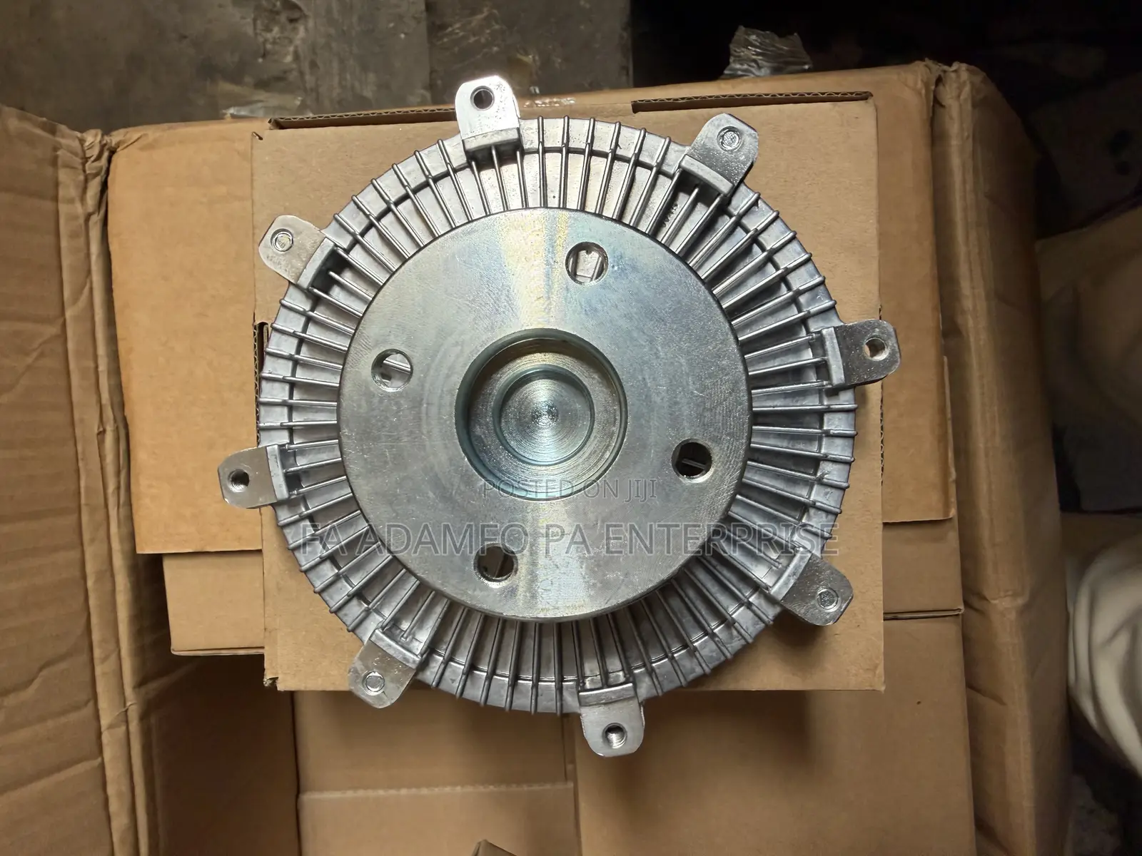 Navara Clutch