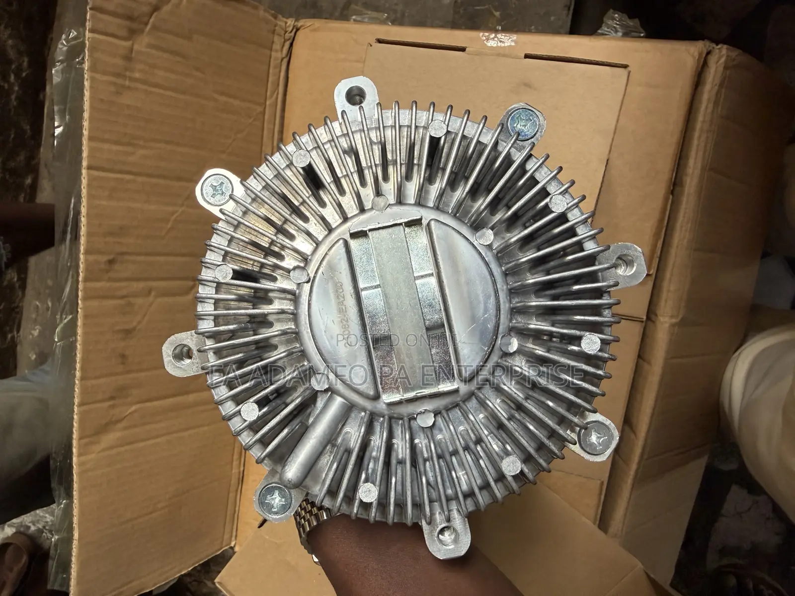 Navara Clutch