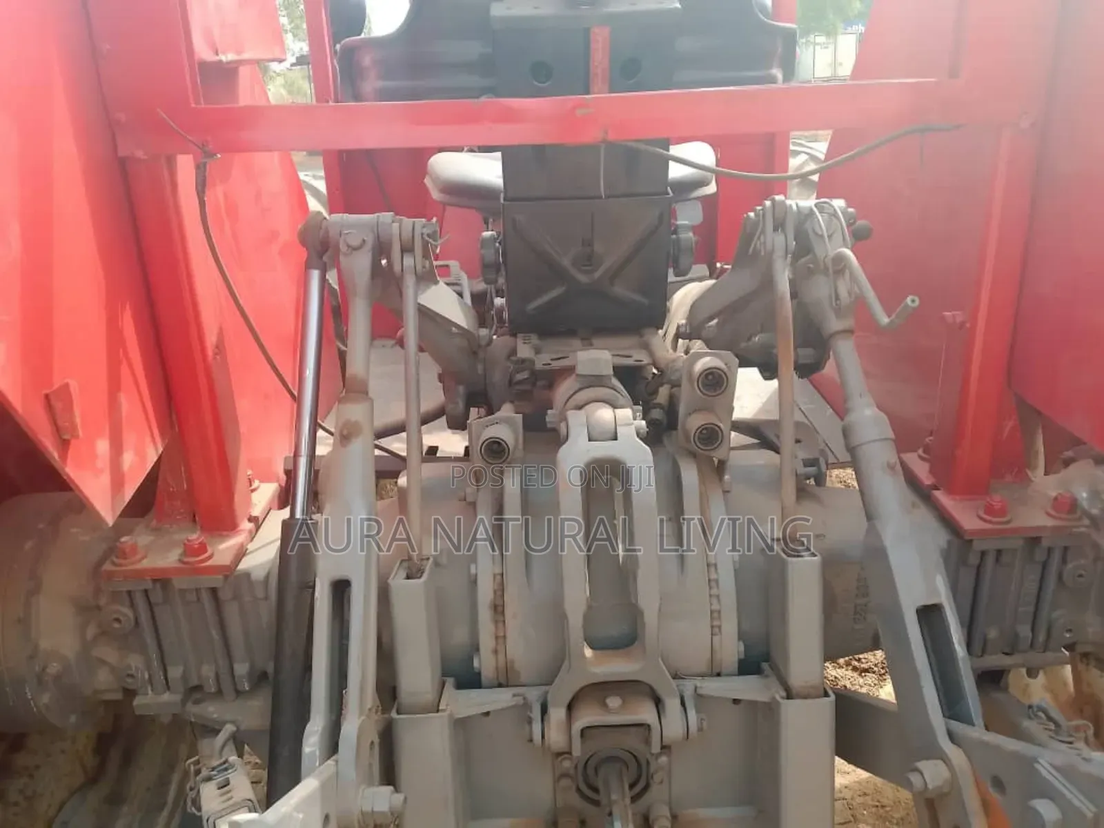 2014 Tractor 265