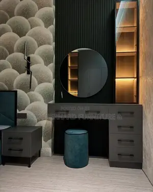 Modern Queen Size Bed + Dresser Set