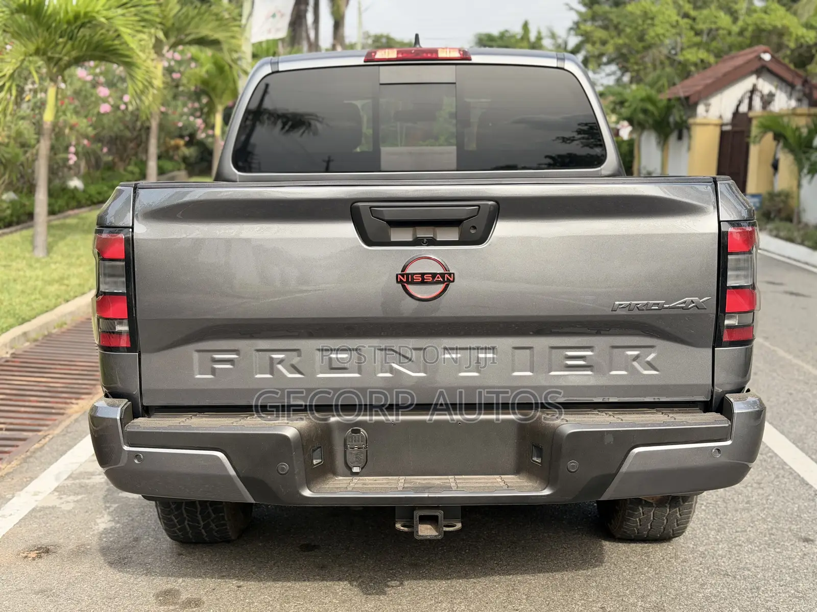 Nissan Frontier PRO-4X 2022 Gray