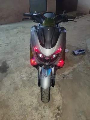 Yamaha NMAX 155 2024 Black