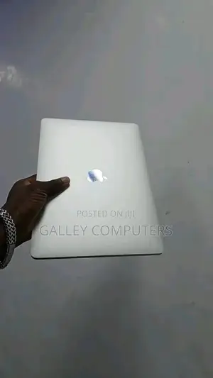 Laptop Apple MacBook Pro 16GB Intel Core i5 SSD 512GB