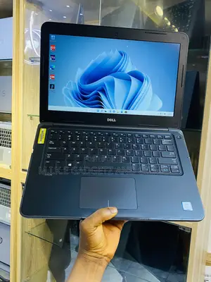 Laptop Dell Latitude 3380 8GB Intel Core i3 SSD 128GB