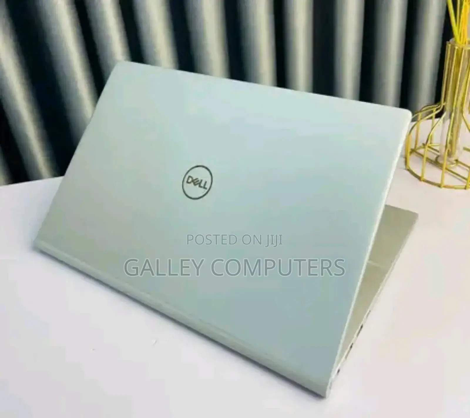 New Laptop Dell Inspiron 15 16GB Intel Core i5 SSHD (Hybrid) 512GB