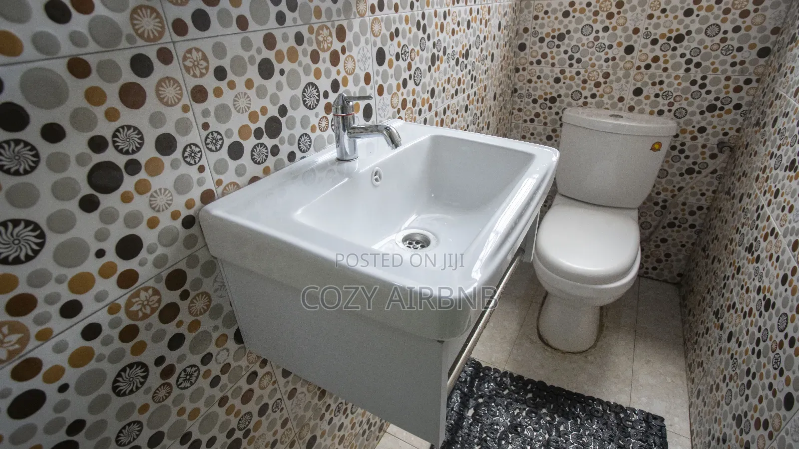 Airbnb in East Legon, Adjiriganor