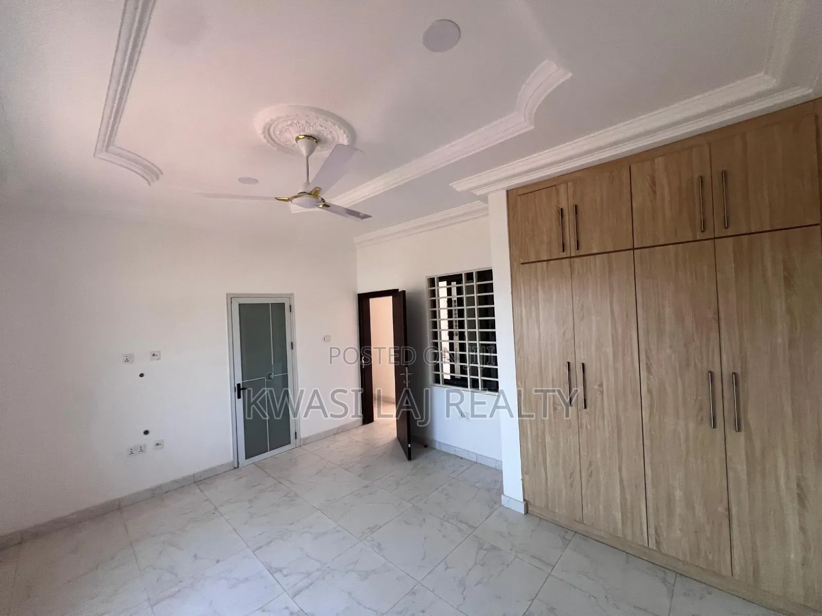 3bdrm House in Kokrobite, Weija for sale