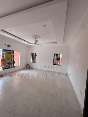 3bdrm House in Kokrobite, Weija for sale