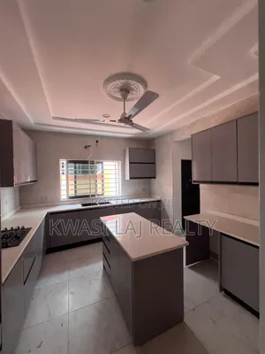 3bdrm House in Kokrobite, Weija for sale