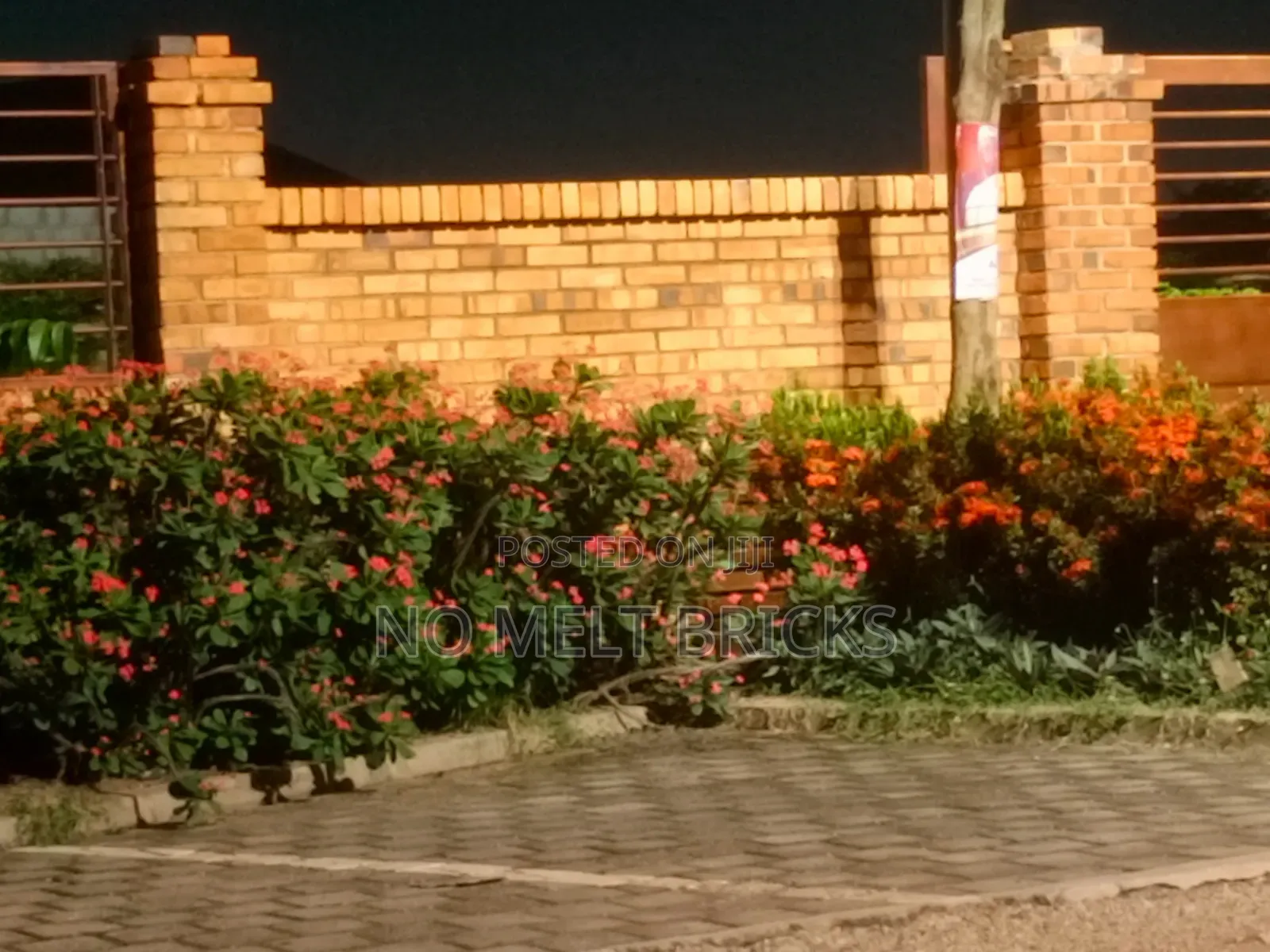 Bricks Seller