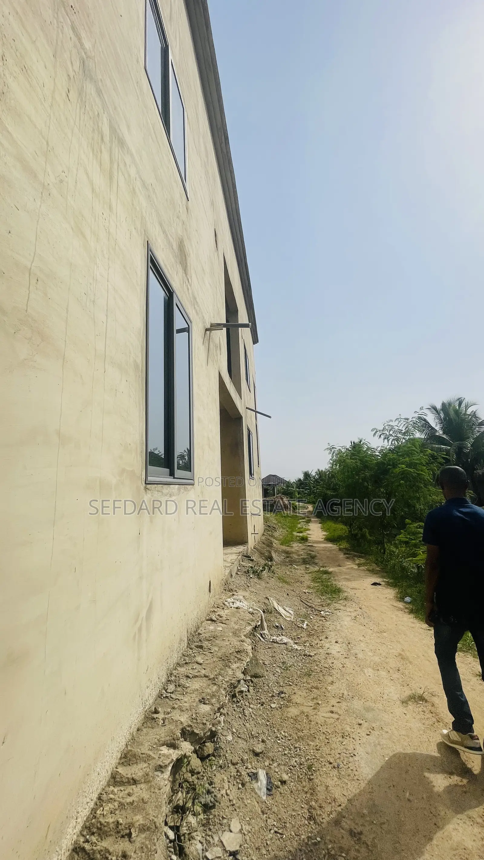 5bdrm Duplex in Pokuase for sale