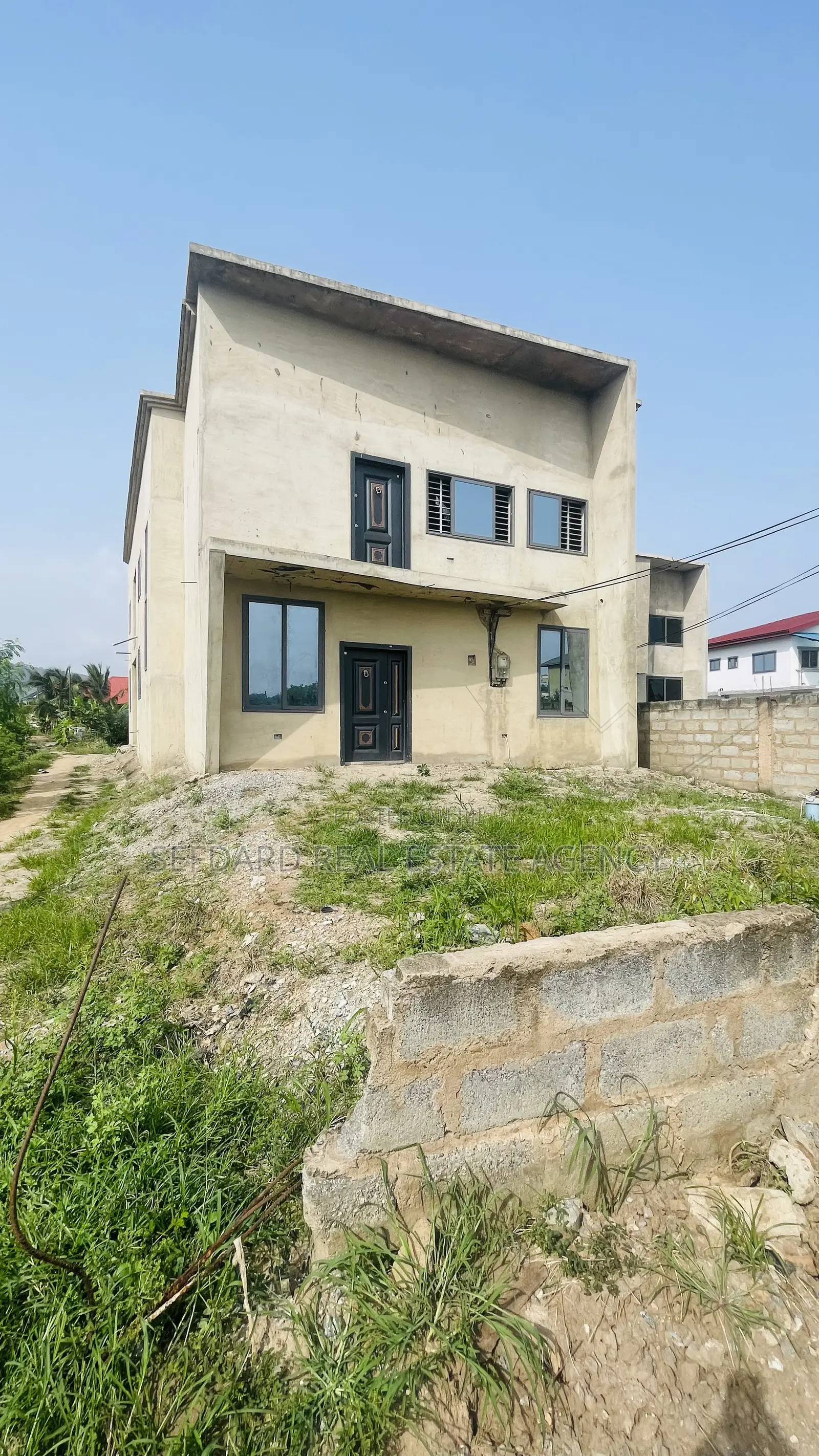 5bdrm Duplex in Pokuase for sale