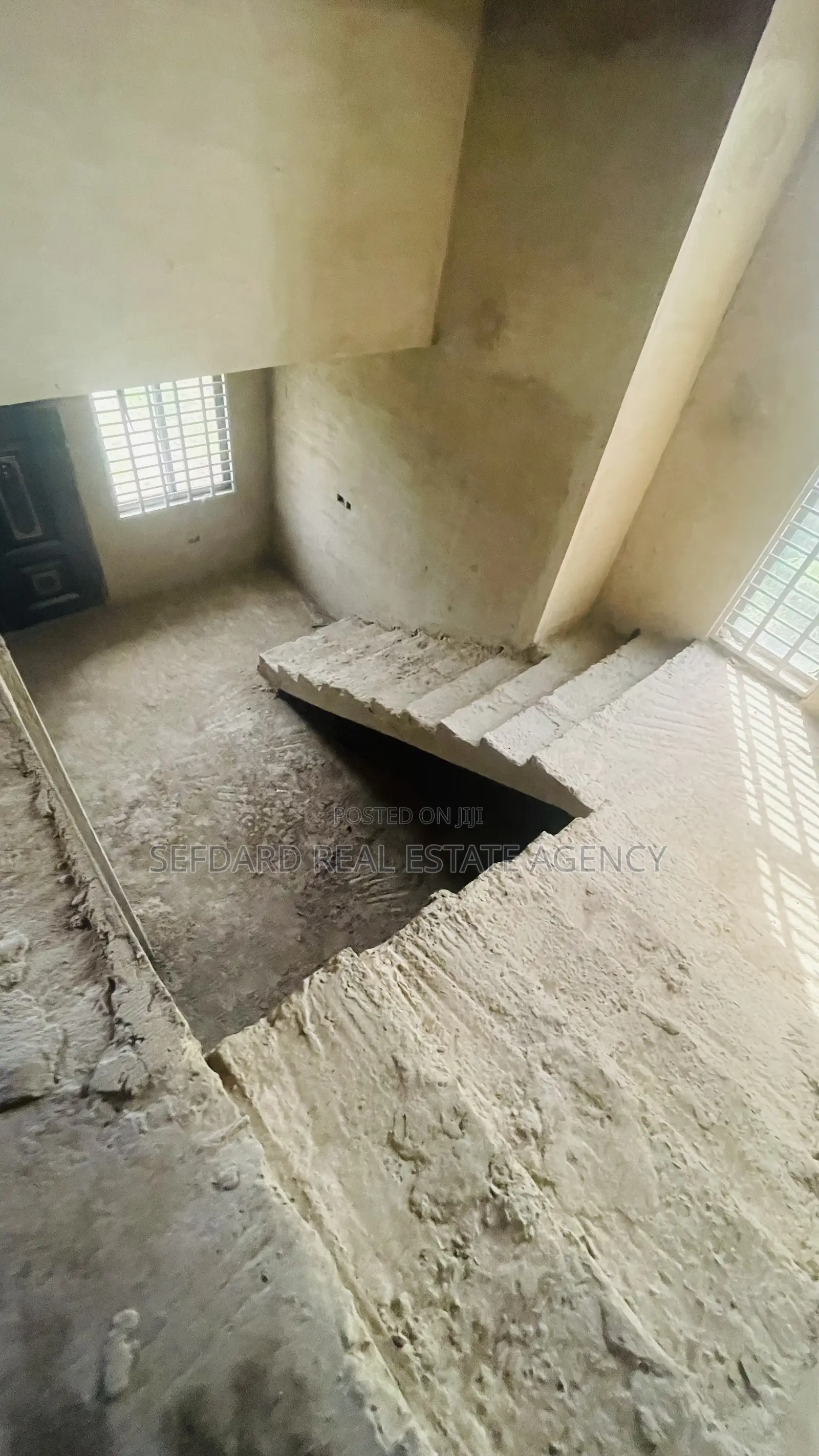 5bdrm Duplex in Pokuase for sale