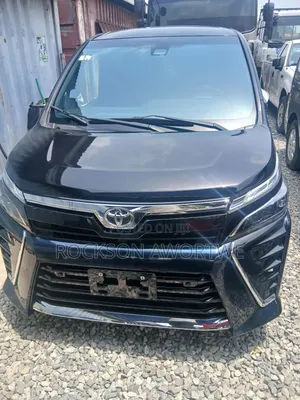 Toyota Voxy 2020 Matt Black