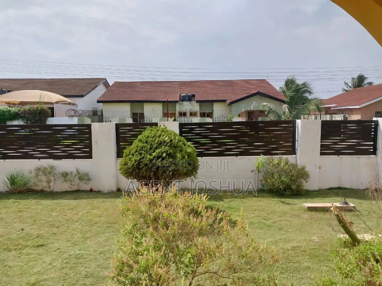 4bdrm House in Emefs Estate, Mataheko for sale