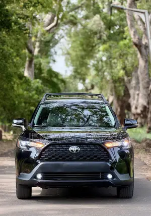 Toyota Corolla Cross 2.0 Petrol AWD 2022 Black