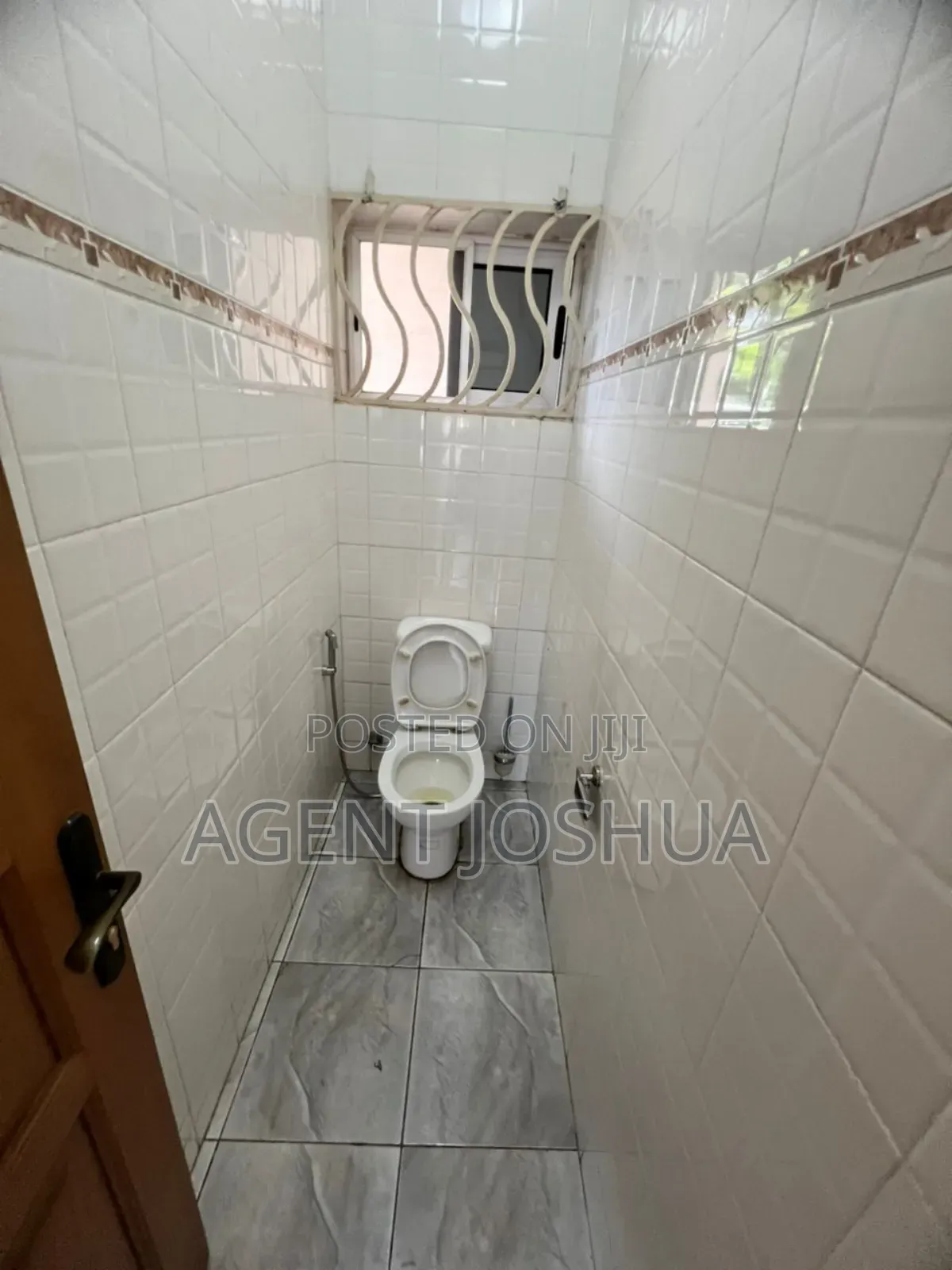 4bdrm House in Emefs Estate, Mataheko for sale