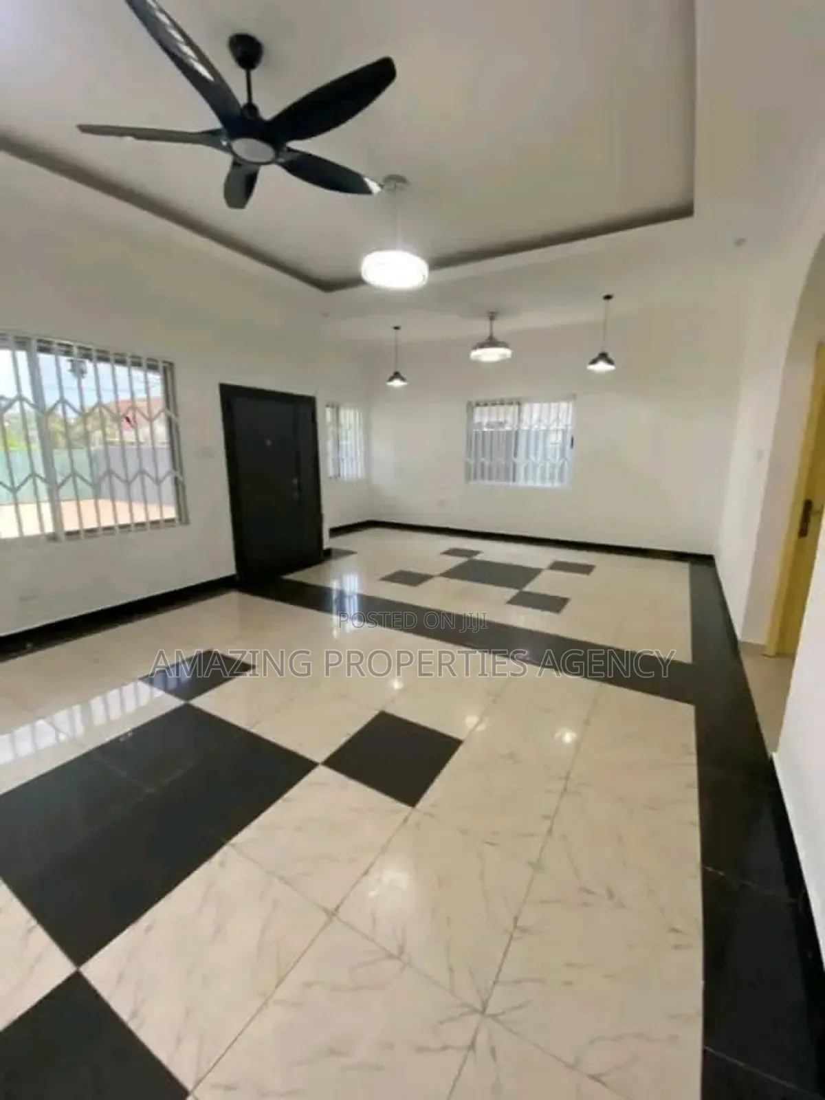 3bdrm House in Spintex, Baatsona Total for rent
