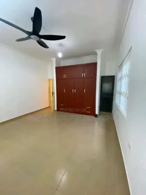 3bdrm House in Spintex, Baatsona Total for rent