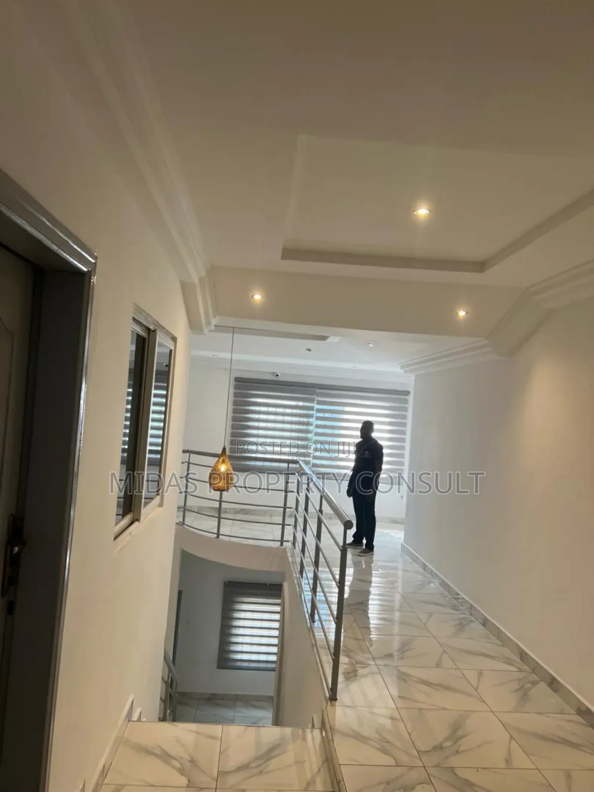 5bdrm House in Golf Hills, Achimota for sale
