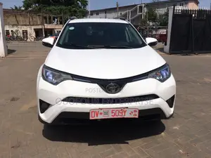 Toyota RAV4 Limited AWD (2.5L 4cyl 6A) 2017 White