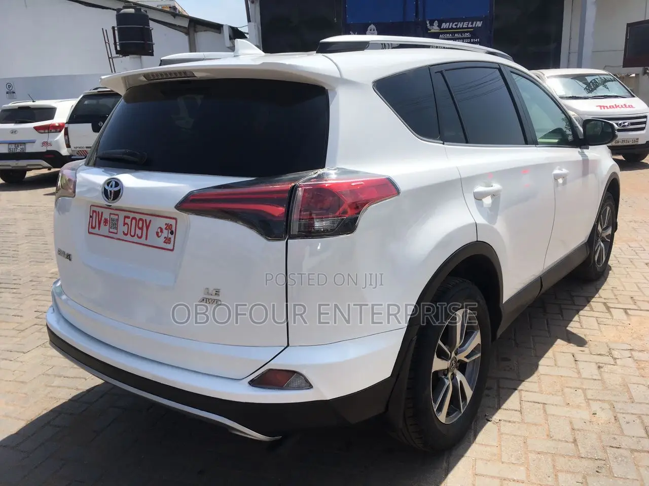 Toyota RAV4 Limited AWD (2.5L 4cyl 6A) 2017 White