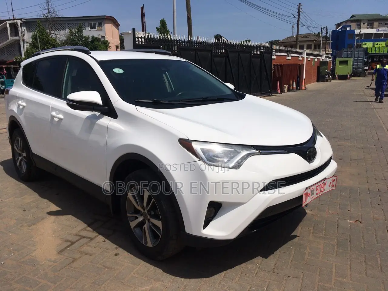 Toyota RAV4 Limited AWD (2.5L 4cyl 6A) 2017 White