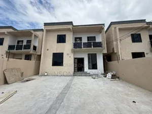 4bdrm House in Baatsona Total for sale