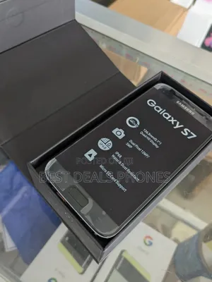 New Samsung Galaxy S7 32 GB Black