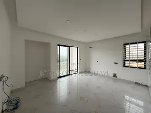 4bdrm House in Sakumono for sale