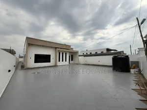 3bdrm House in Sakumono for sale
