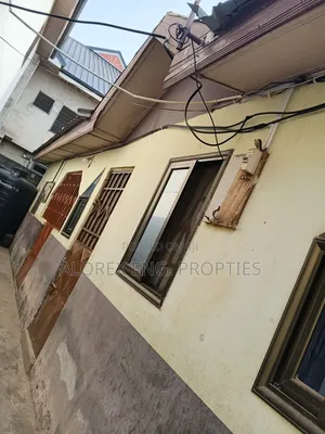 1bdrm Apartment in Amanfro, Adenta for rent