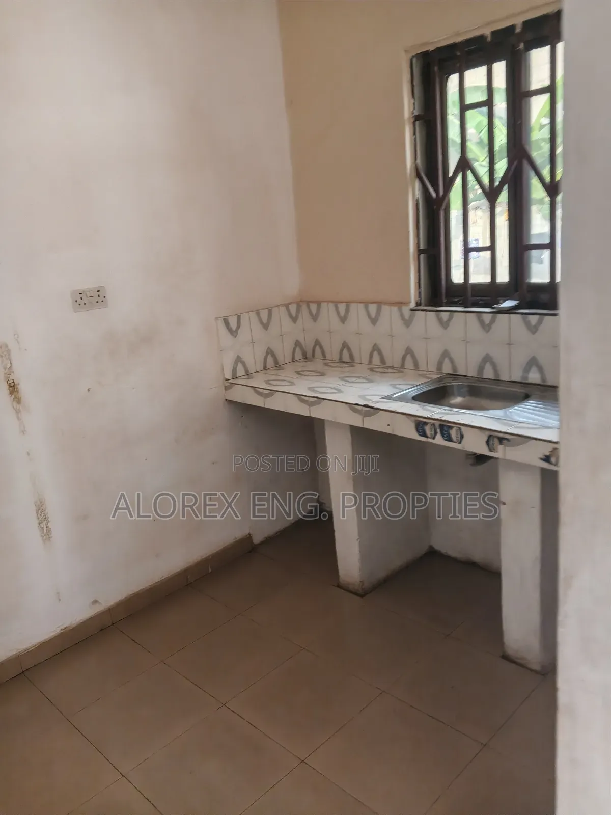 1bdrm Apartment in Amanfro, Adenta for rent