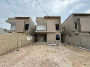 4bdrm House in Baatsona Total for sale