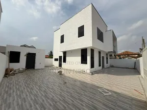 3bdrm House in Accra Metropolitan for sale