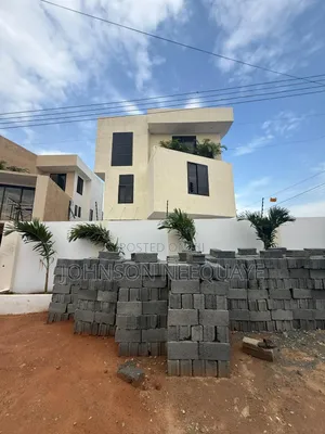 4bdrm House in Labone Junction for sale