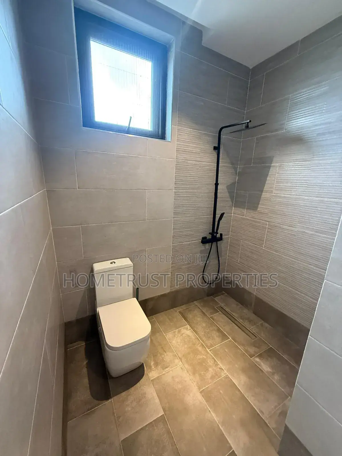 4bdrm Duplex in Hometrust Properties, Nmai-Dzorn for sale
