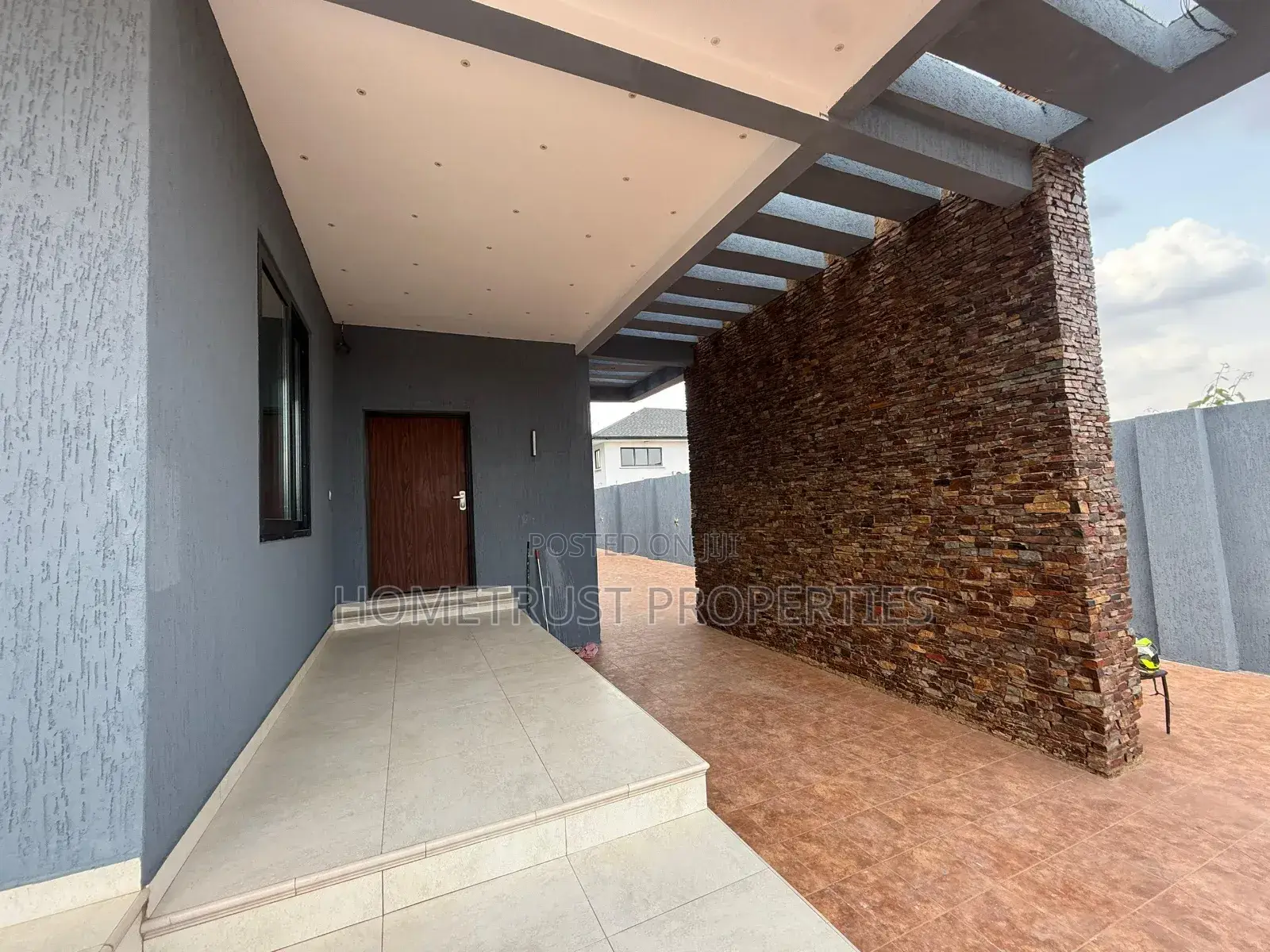 4bdrm Duplex in Hometrust Properties, Nmai-Dzorn for sale