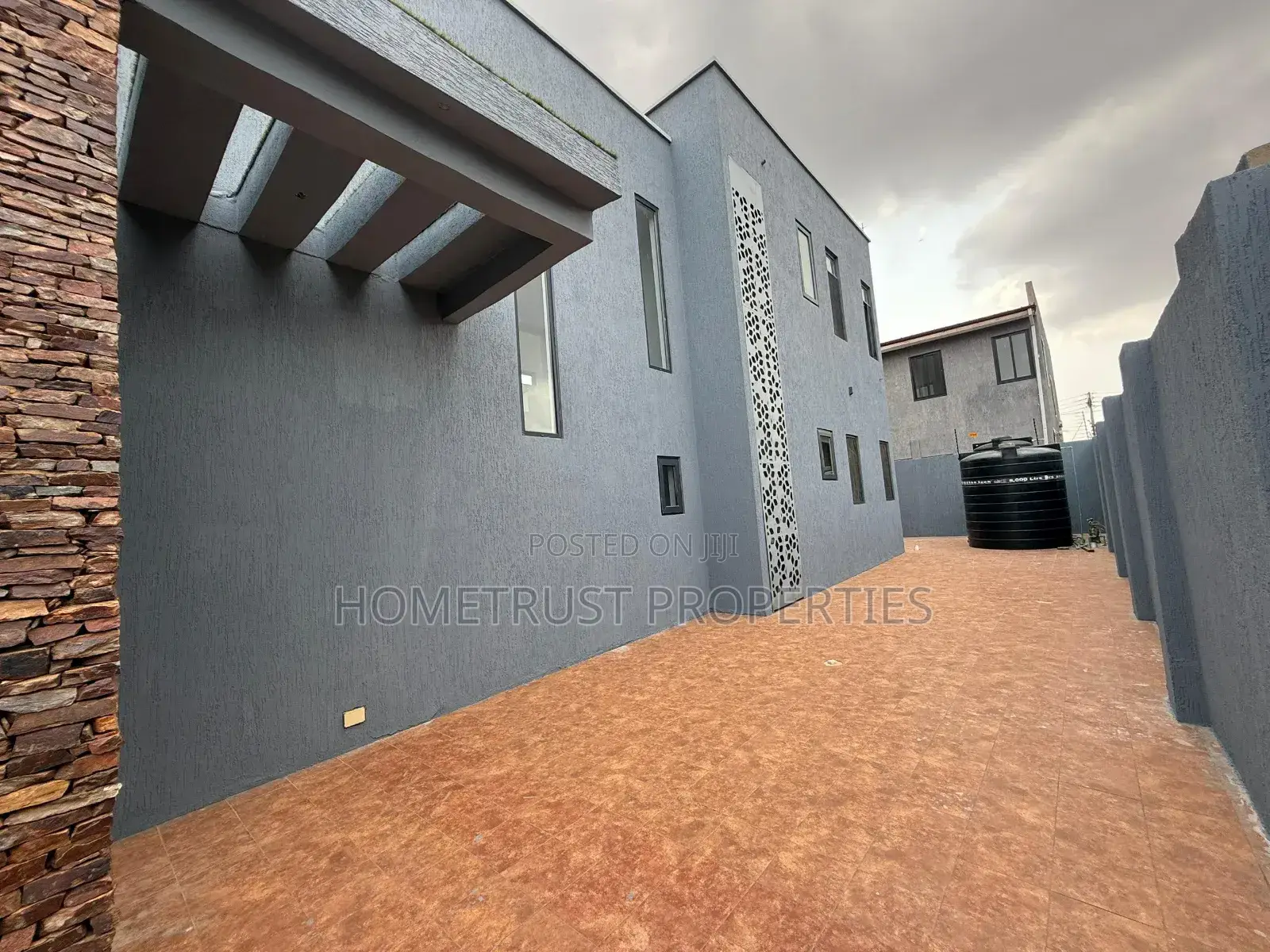 4bdrm Duplex in Hometrust Properties, Nmai-Dzorn for sale